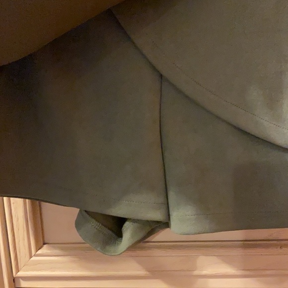 Charlotte Russe Suede Skorts - Picture 4 of 8